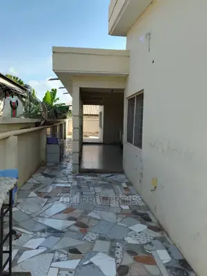 5bedroom house in DKI properties Adenta for sale thumbnail 3