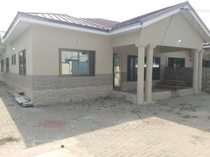 3bdrm House in Dki Properties, Valley View Area for rent