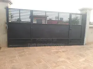 4bdrm House in Dki Properties, Valley View Area for rent thumbnail 3