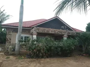 3bedroom house in DKI properties Oyibi for sale thumbnail 2