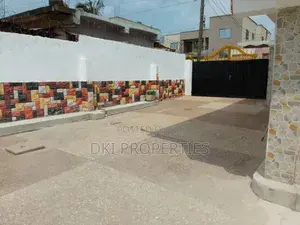 15bdrm House In Dki Properties Kwashieman For Sale thumbnail 2