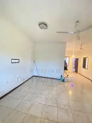 3bdrm House in Dki Properties, Ghana Link Area for rent thumbnail 5