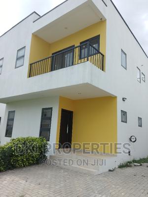 3bedroom house in DKI properties Oyibi for sale