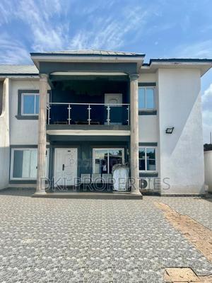4bdrm House in Dki Properties, Tema Metropolitan for sale