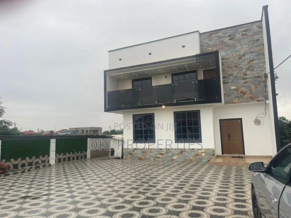 Spacious 4 bedroom detached house for sale in Dodowa