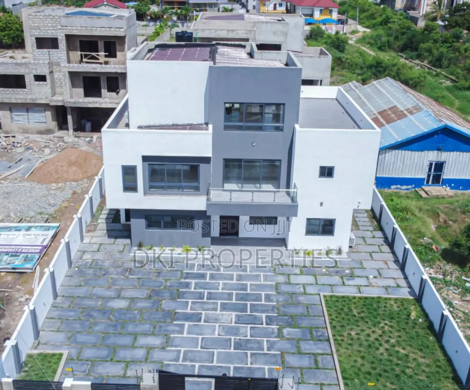 VV1 (1) Luxury 5 bedroom house for sale in Airport Residential Area with pool