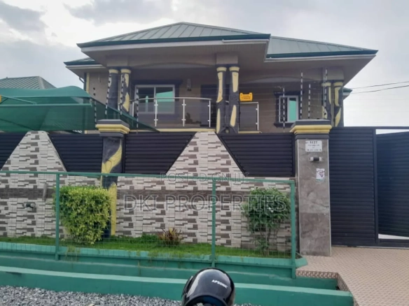 Luxury 6 bedroom house for sale in Valley View with swimming pool